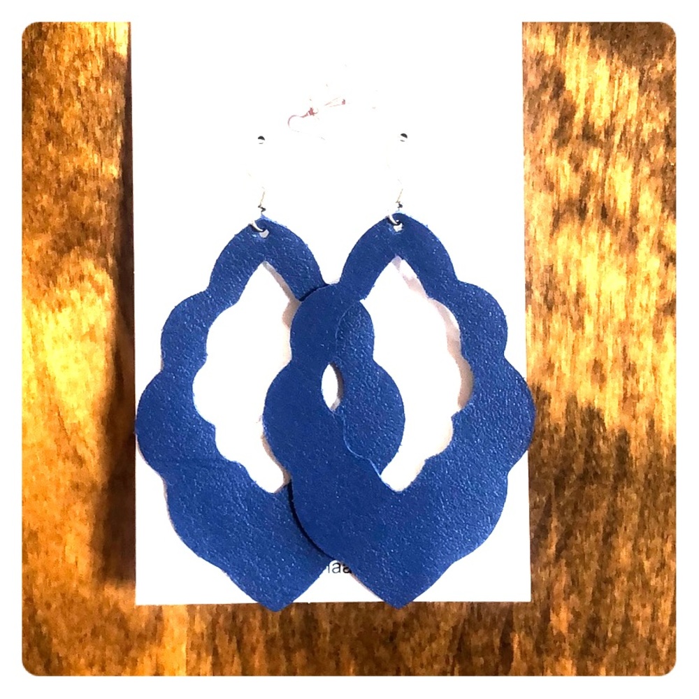 Leather earrings